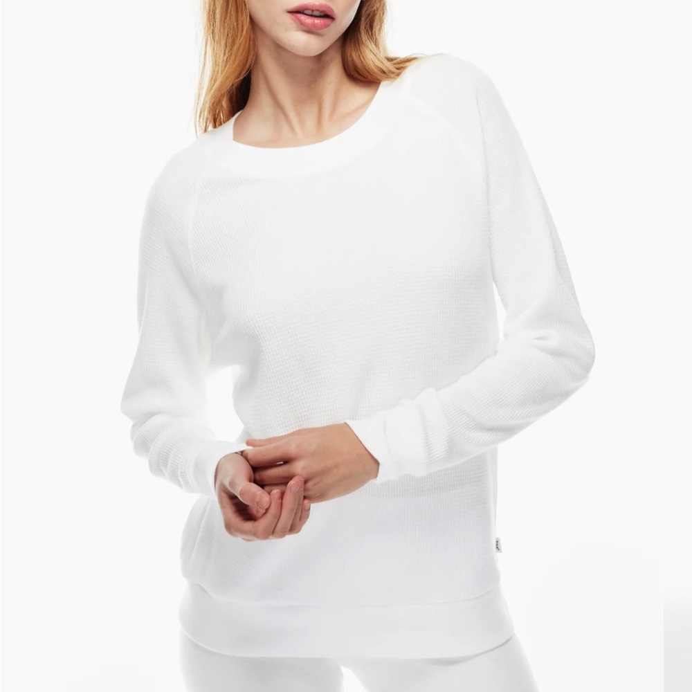 XXS ARITZIA TNA WHITE WAFFLE LONG SLEEVE TOP